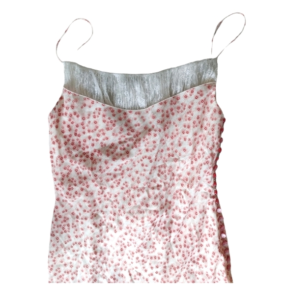 Chloe Floral Lace Spaghetti Strap Long Fitted Dress - Picture 13 of 14